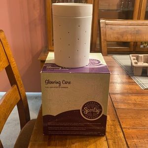 Scentsy glowing Core Full size warmer